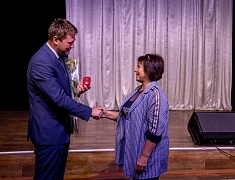 Знаки «50 лет Байкало-Амурской магистрали» вручили благовещенцам