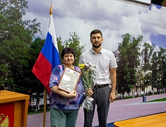 Накануне Дня работника торговли в Благовещенске чествовали руководителей, продавцов, менеджеров и официантов