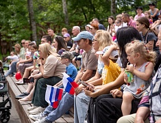 В Первомайском парке Благовещенска появилась шахматная площадка