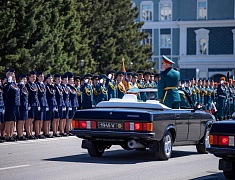Торжественное прохождение войск Благовещенского гарнизона