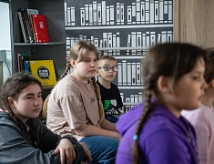 В библиотеке «Дом семьи» прошло увлекательное занятие, посвящённое Дню космонавтики