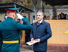 Мэр Благовещенска Олег Имамеев поздравил выпускников ДВОКУ с окончанием учебы
