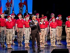 В общественно-культурном центре прошёл общегородской концерт, посвящённый Дню защитника Отечества
