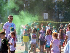 В Благовещенске прошёл семейный праздник «Город счастливых детей»