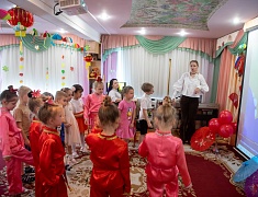 В язык и культуру Поднебесной с сентября погружаются ребята 5-7 лет в прогимназии, детских садах №4 и №28