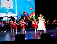 Финальный этап IX Международного фестиваля «Детство на Амуре», который завершился гала-концертом, состоялся в Благовещенске