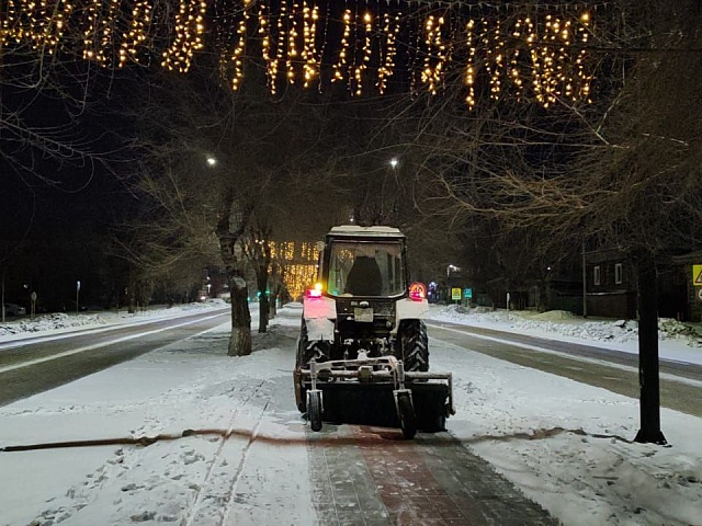 Пешеходные зоны по семи улицам Благовещенска стали чище за ночь