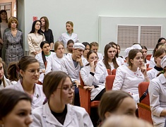 Мэр Благовещенска Олег Имамеев посетил Амурский медицинский колледж