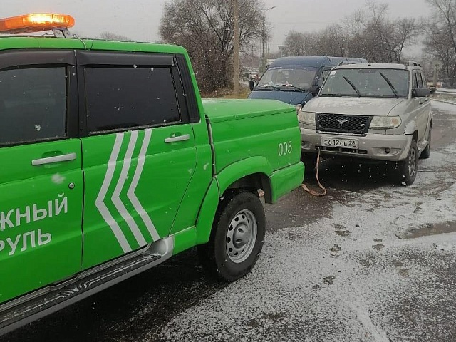 «Дорожный патруль» предотвратил аварию на кольцевой развязке в Благовещенске 