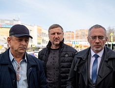 До конца года в Благовещенске обновят фасады 9 торговых центров 