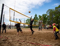Турнир по пляжному волейболу с участием ветеранов СВО прошел в Благовещенске