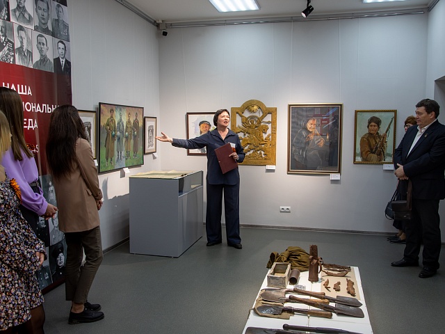 В Благовещенске открылась выставка  "Наша многонациональная победа"