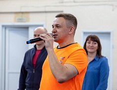 Сотрудники администрации Благовещенска, городской прокуратуры и депутаты сыграли в волейбол