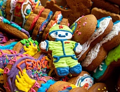 Мэр Олег Имамеев посетил добровольческий пункт помощи бойцам СВО