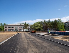 Рабочее совещание мэра Благовещенска Олега Имамеева по строительству умной спортивной площадки в Моховой пади