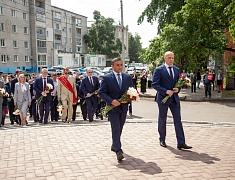 В Благовещенске прошли торжественные церемонии у памятников основателям города