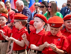 Благовещенск встретил уникальный агитпоезд Минобороны