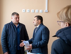 Мэр Благовещенска Олег Имамеев проинспектировал строительство нового корпуса 16 школы на улице Тепличной