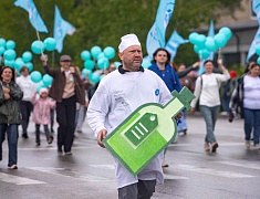 Шествие трудовых коллективов отгремело в Благовещенске!