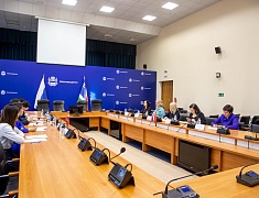 Делегация отдела агитации и пропаганды горкома и управления культуры Хэйхэ посетила Благовещенск в рамках культурного обмена между странами-соседями