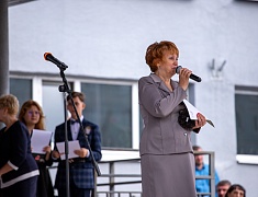 Мэр Олег Имамеев побывал на линейках в нескольких городских школах