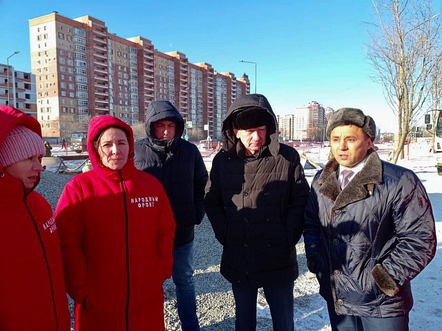 В микрорайоне Благовещенска ремонтируют канализационный и ливневый коллекторы