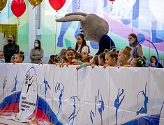 В Благовещенске прошли соревнования по художественной гимнастике "Новогоднее конфетти 2022"