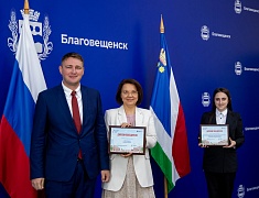 Представителей сферы торговли чествовали в Благовещенске