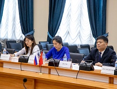 Делегация отдела агитации и пропаганды горкома и управления культуры Хэйхэ посетила Благовещенск в рамках культурного обмена между странами-соседями