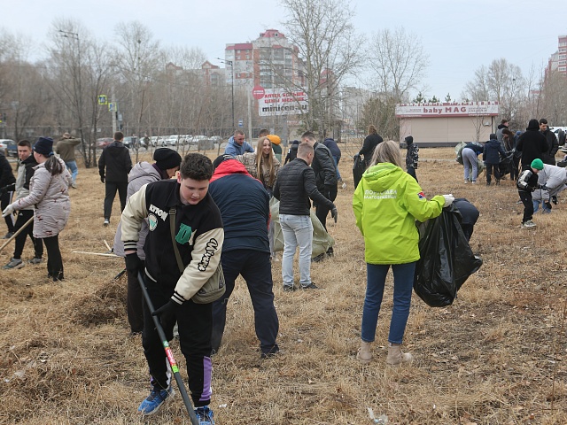 Почти 400 тонн мусора вывезли в ходе акции «Город берегу»