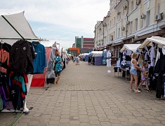 В Благовещенске открылась школьная ярмарка