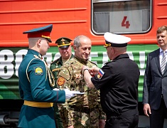 Благовещенск встретил уникальный агитпоезд Минобороны