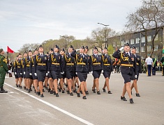 Торжественное прохождение войск в честь Дня Победы