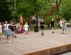 В Первомайском парке Благовещенска появилась шахматная площадка