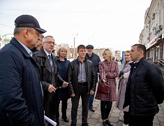 До конца года в Благовещенске обновят фасады 9 торговых центров 