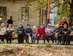 В амурской столице праздничной программой открыли сквер водников