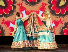 В Благовещенске с 90-летием поздравили Центр эстетического воспитания детей им. В. В. Белоглазова