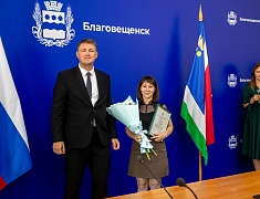Благовещенск чествует работников торговли