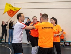 Сотрудники администрации Благовещенска, городской прокуратуры и депутаты сыграли в волейбол