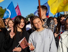 В Благовещенске прошел общегородской «Парад студенчества»