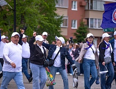 Шествие трудовых коллективов отгремело в Благовещенске!