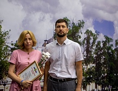 Накануне Дня работника торговли в Благовещенске чествовали руководителей, продавцов, менеджеров и официантов