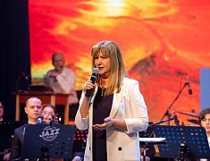 В Благовещенске вручили премию имени Леонида Завальнюка