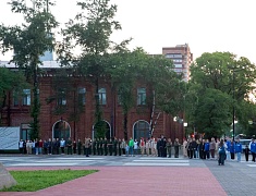 В Благовещенске на площади Победы зажгли «Свечи памяти»