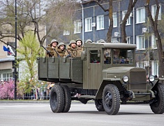 Торжественное прохождение войск в честь Дня Победы