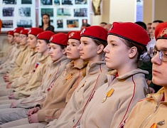 В Благовещенске в честь 84 дня рождения ДВОКУ личному составу вручили награды