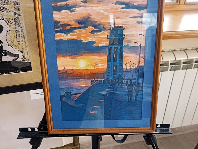 Малиновые и персиковые закаты Благовещенска вдохновили молодых художников