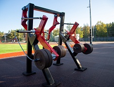 Мэр Благовещенска Олег Имамеев проверил готовность «умной» спортплощадки в Моховой Пади