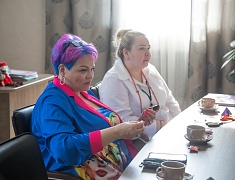 Заместитель мэра Благовещенска Виктория Хопатько встретилась с дальними родственниками Михаила Ломоносова и Виктора Евсеева