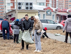 «Город берегу»: жители Благовещенска массово вышли на субботник